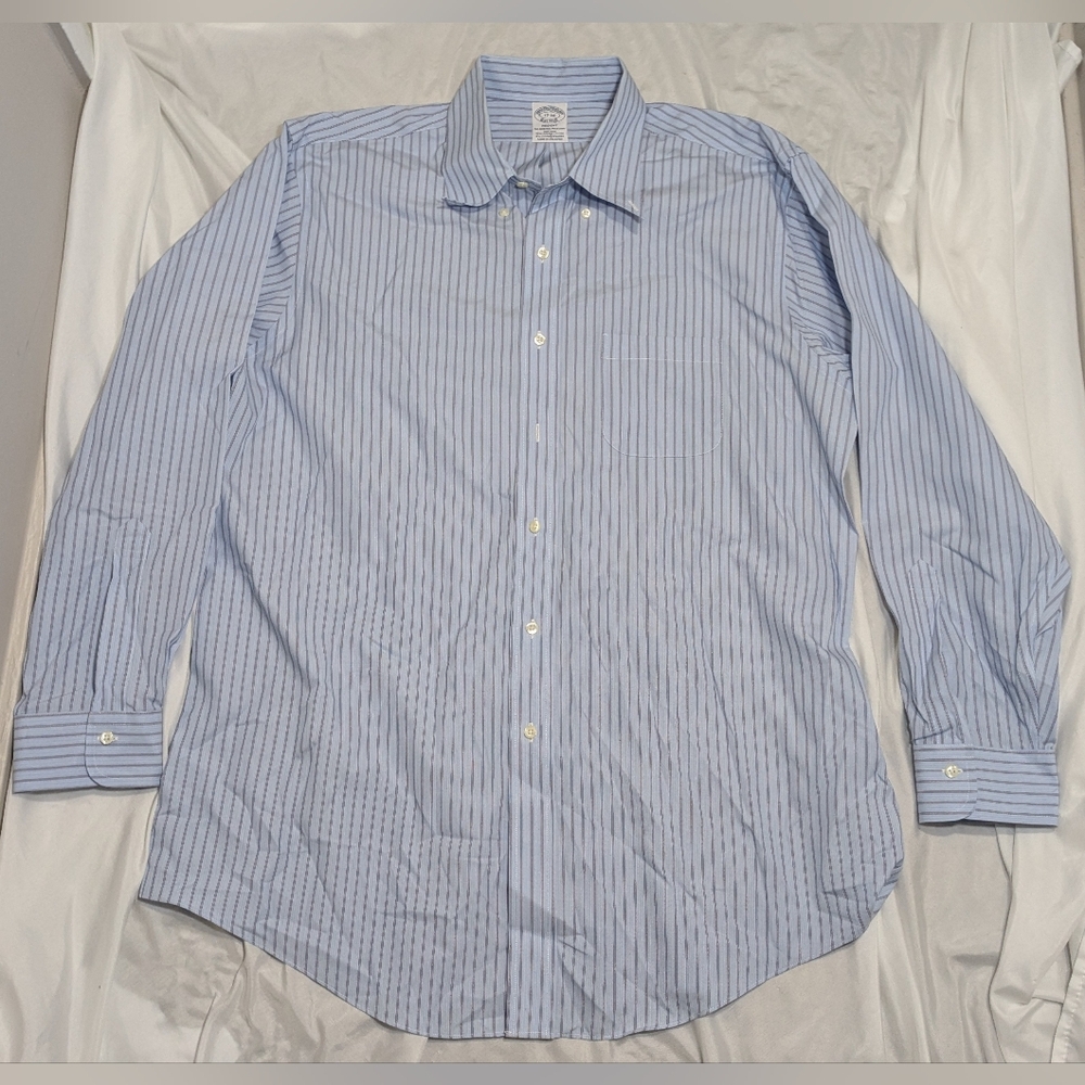 Brooks Brothers Regent Non-Iron Men's Button Down‎ Shirt - Blue Size 17-34
